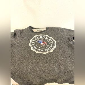 Crewneck Abercrombie and Fitch